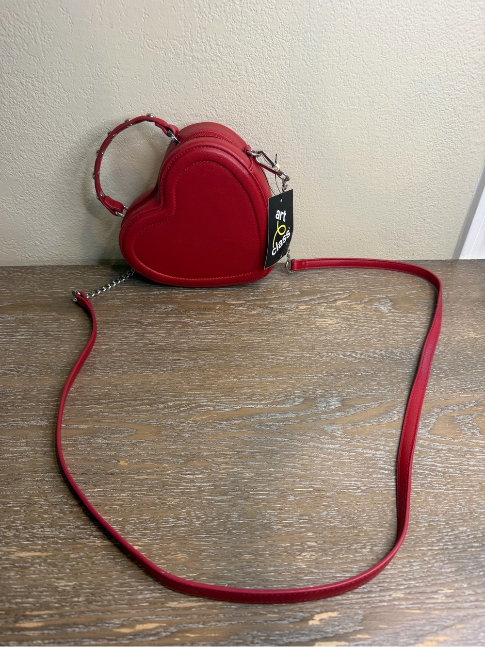 New Art Class Target heart Purse